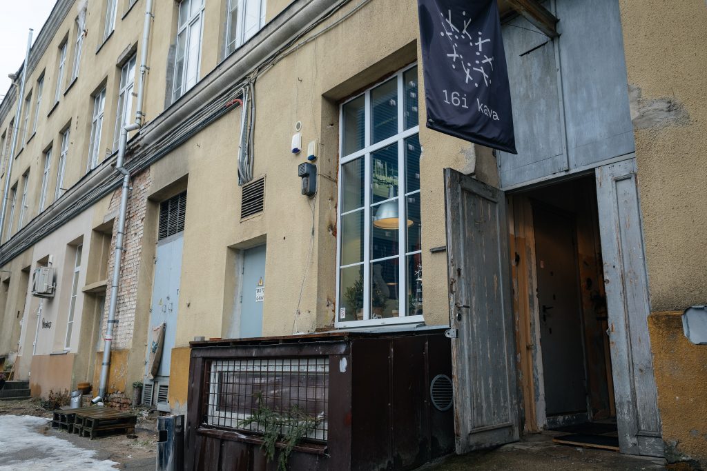 Outside 16i Kava cafe in Vilnius